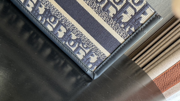 D*or mini book tote-21.5*13*7.5cm