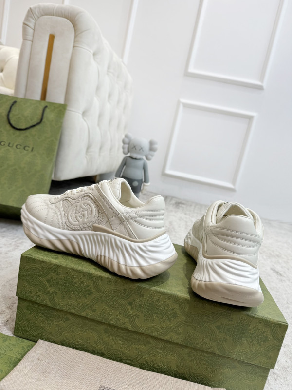 G*u*i ripple sneaker