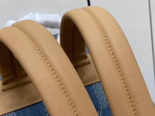 l**is V*t*n montsouris backpack