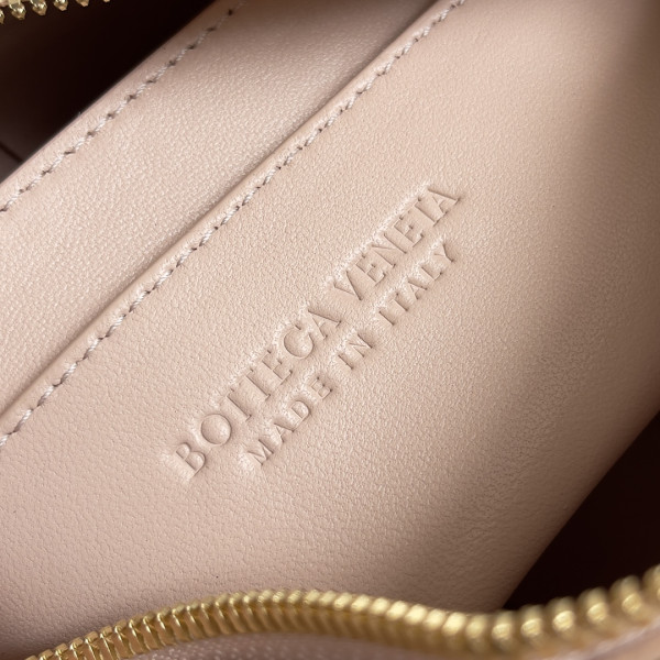 Bo*te*ga ve*ne*ta brick cassette-24*20*10cm