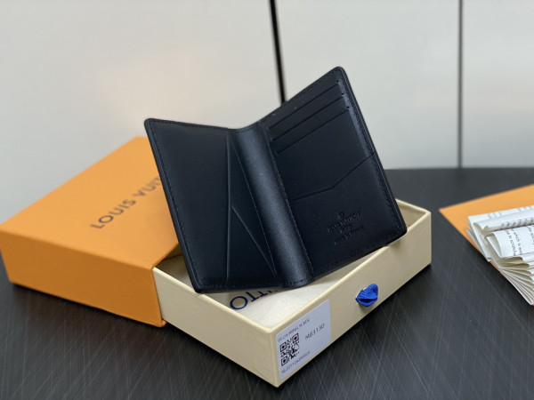 l**is V*t*n pocket organizer-7.5*11.1*1 cm