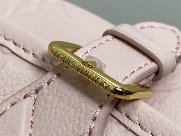 l**is V*t*n nano diane-19*10.5*6 cm