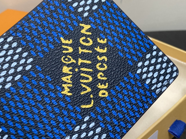 l**is V*t*n multiple wallet-11.5*9*1.5cm