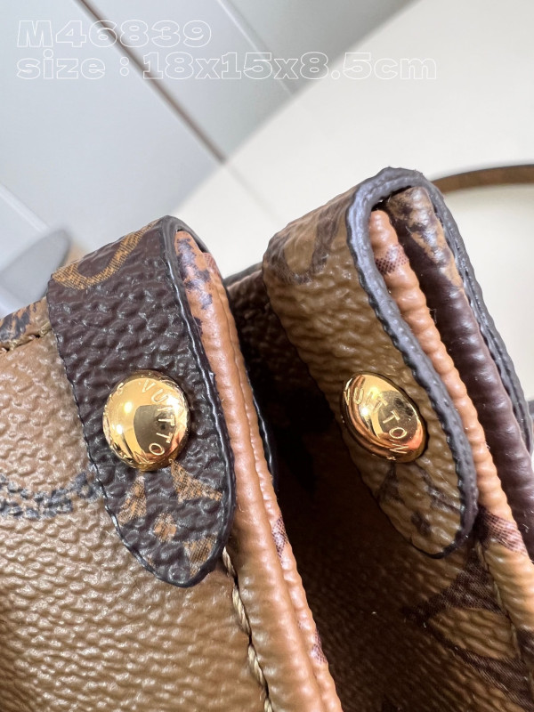 l**is V*t*n onthego bb-18*15*8.5cm