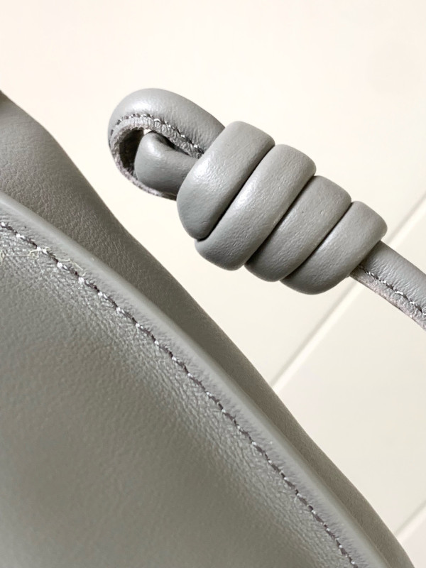 LOEWE Flamenco clutch- 24.5*30*10.5cm