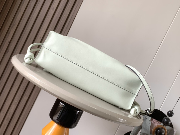 LOEWE Flamenco clutch- 24.5*30*10.5cm