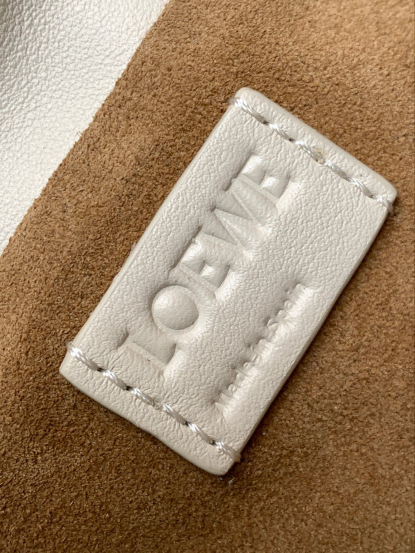 LOEWE Mini Flamenco clutch-23*18*9cm