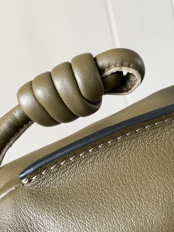 LOEWE Mini Flamenco clutch-23*18*9cm