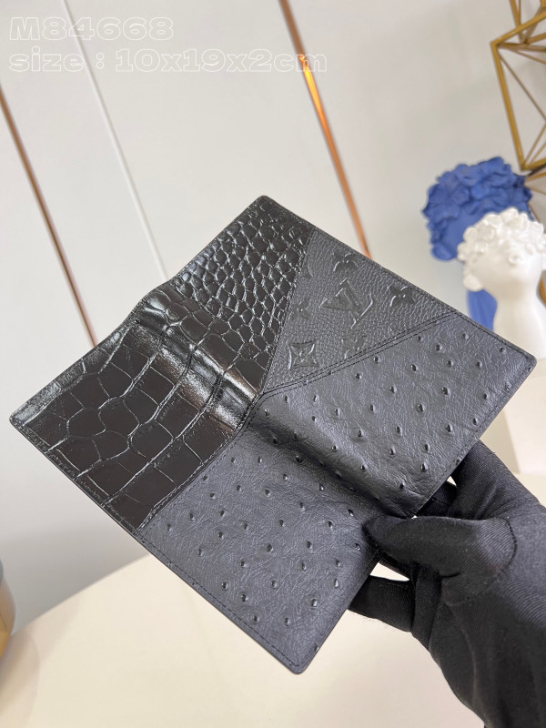 l**is V*t*n brazza wallet-10*19*2cm