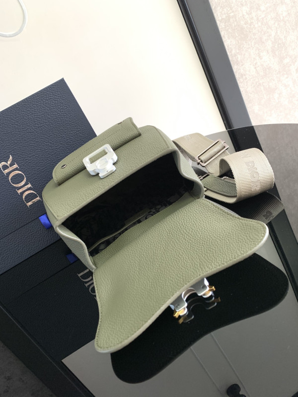 D*or gallop sling bag-19*27.5*11.5cm