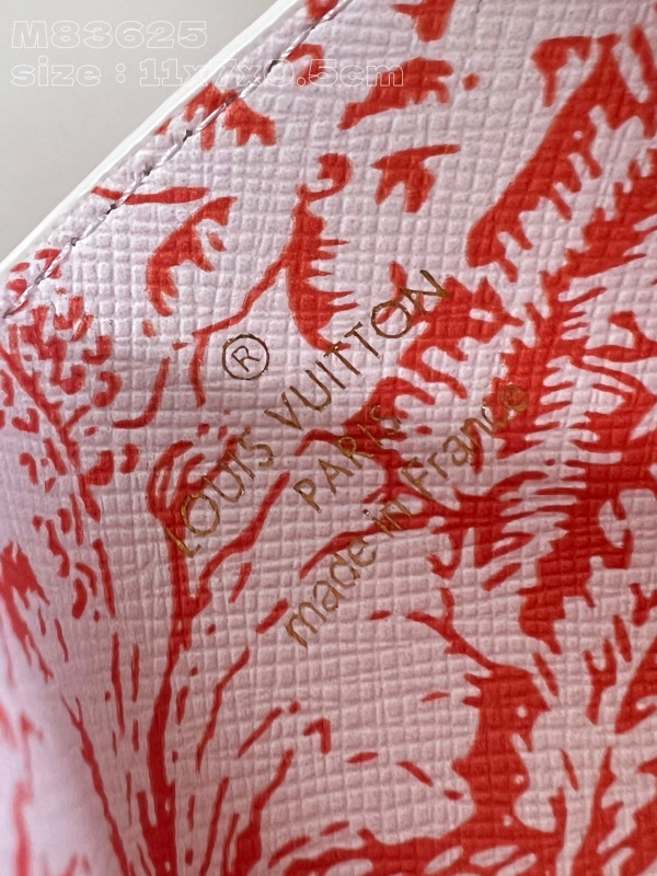 l**is V*t*n card holder-11*7*0.5cm