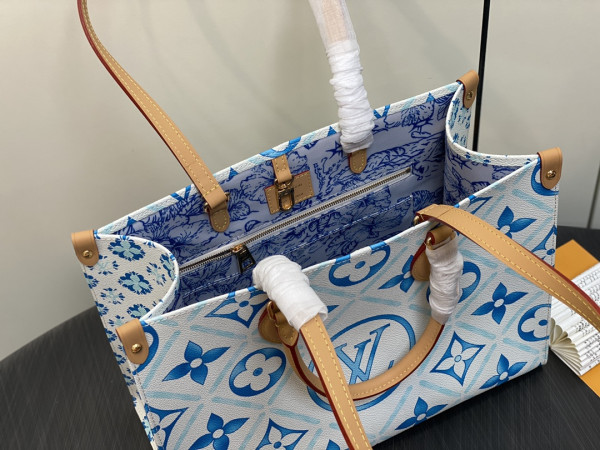 l**is V*t*n onthego mm-35*27*14cm