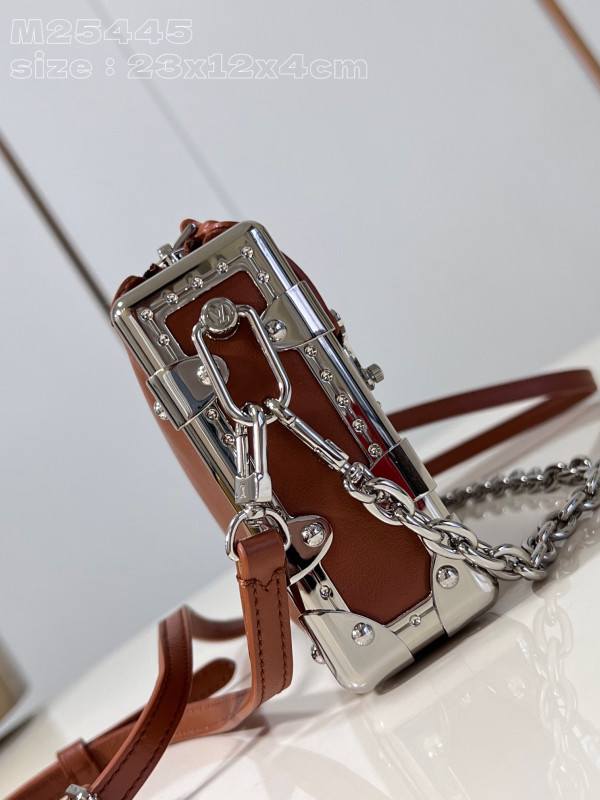 l**is V*t*n slim trunk-23*12*4cm