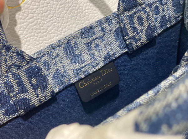 D*or mini book tote-21.5*13*7.5cm