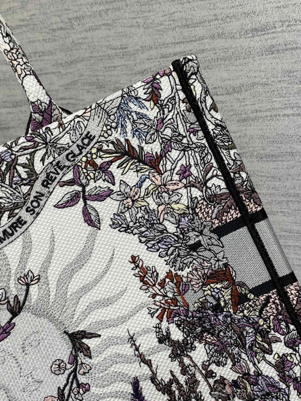 medium D*or book tote-36*18*28cm