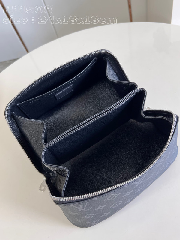 l**is V*t*n toiletry bag-24*13*13cm