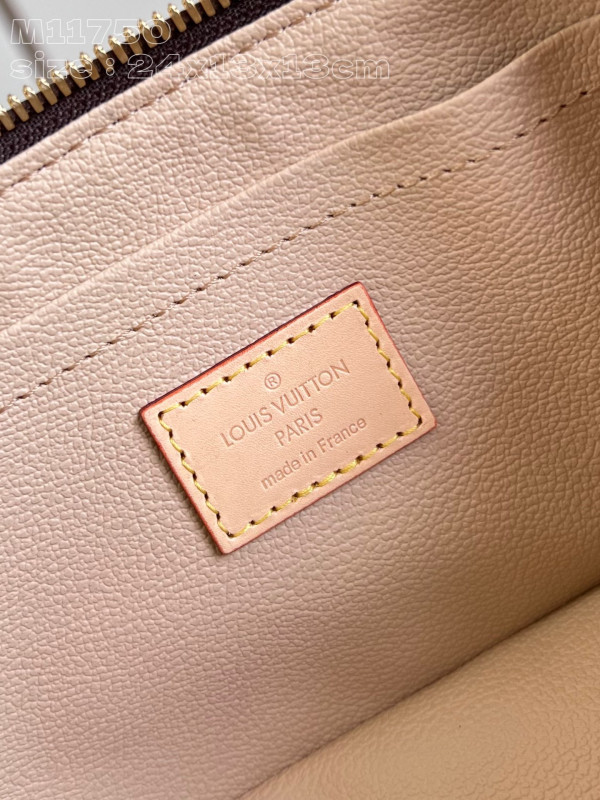 l**is V*t*n toiletry bag-24*13*13cm