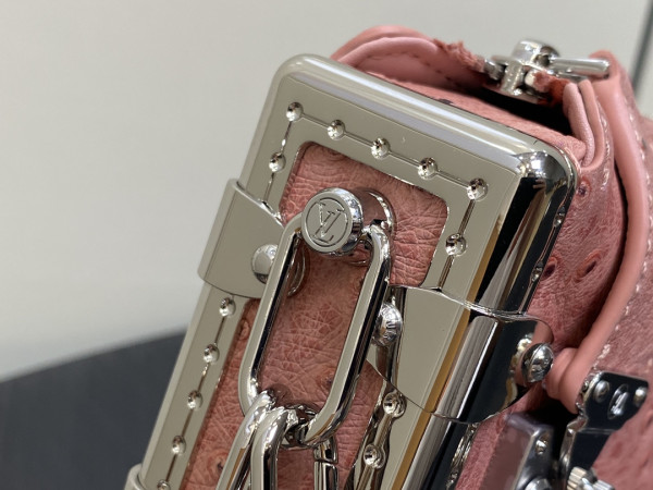 l**is V*t*n slim trunk-23*12*4cm