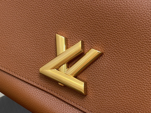 l**is V*t*n soft twist-27*19*9cm