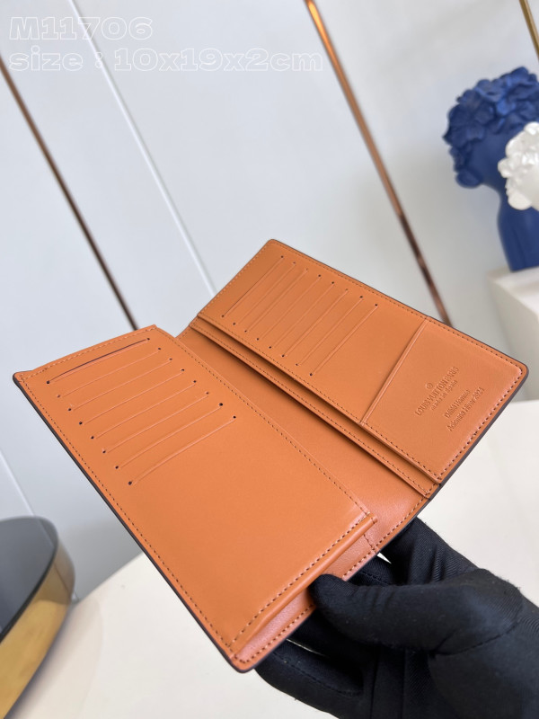 l**is V*t*n brazza wallet-10*19*2cm