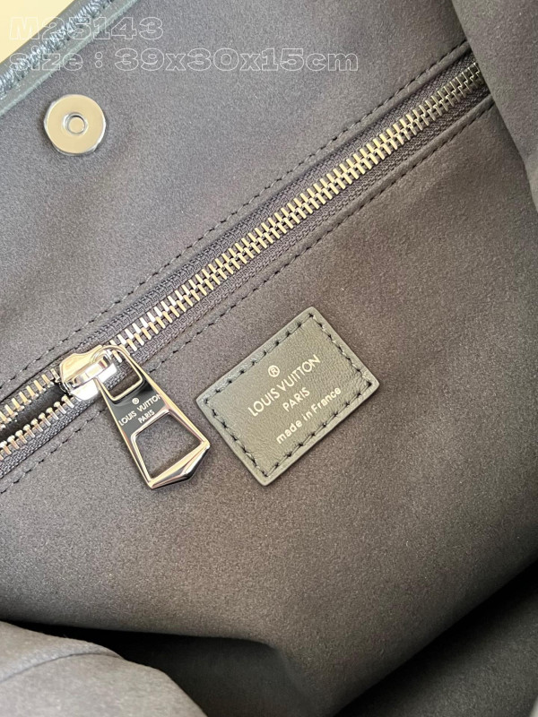 l**is V*t*n carryall mm- 39 x 30 x 15cm