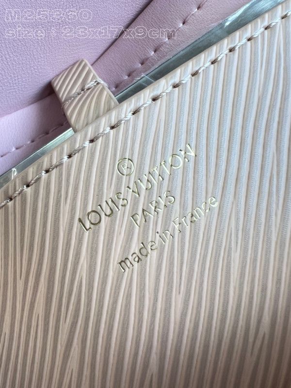 l**is V*t*n twist mm-23*17*9.5cm