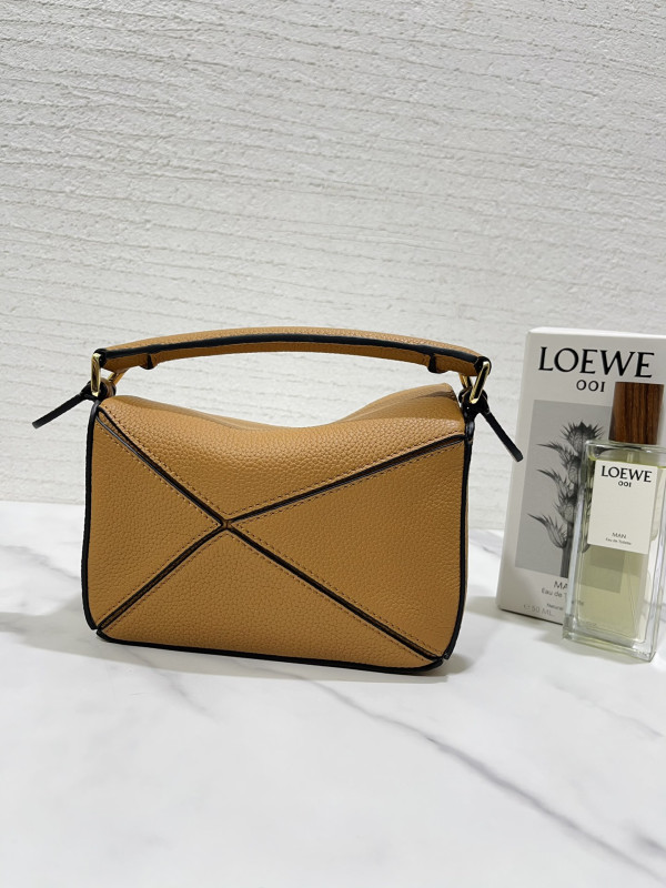 LOEWE PUZZLE BAG-18*12*7.5CM