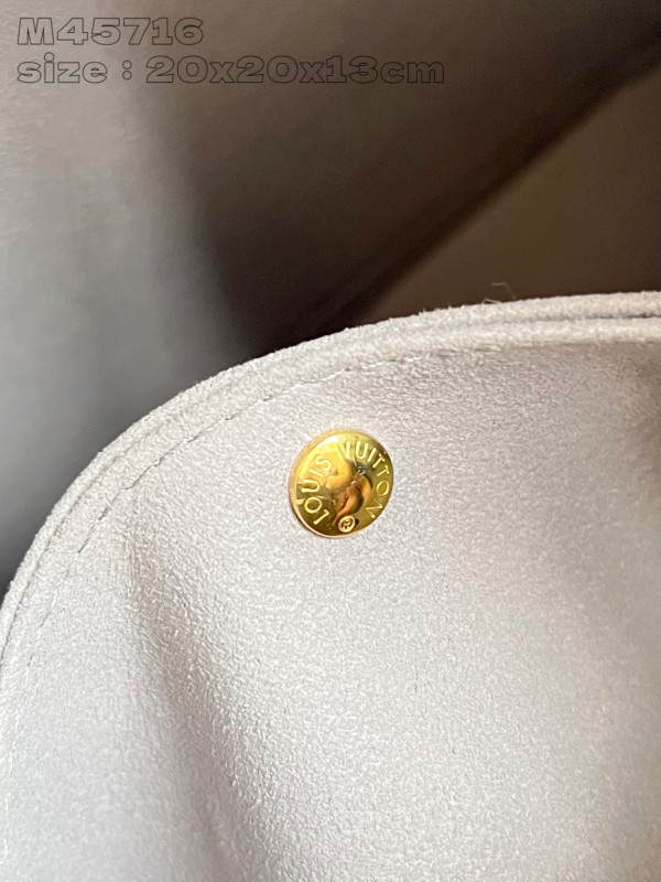 l**is V*t*n nÉonoÉ bb-20*20*13cm