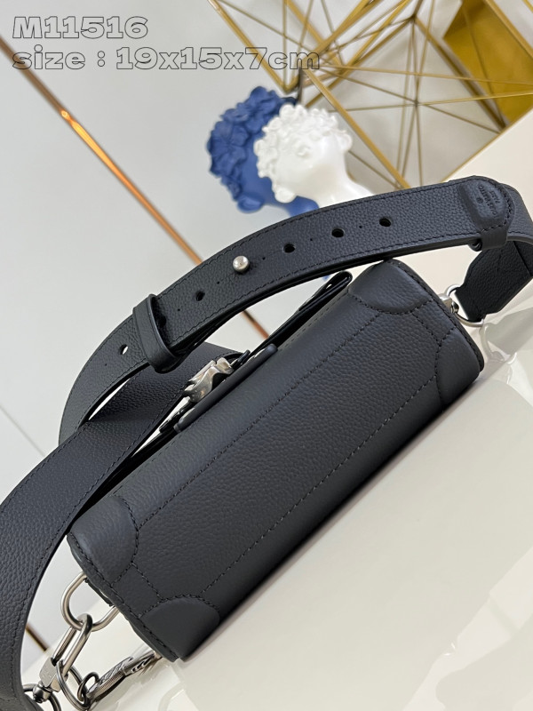 l**is V*t*n soul trunk-19*15*7cm