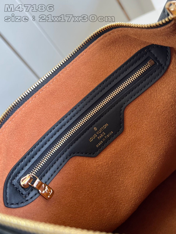 l**is V*t*n speedy bandouliere 30