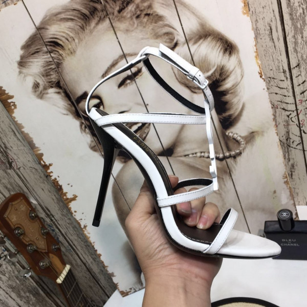 YSL CASSANDRA PLATFORM SANDALS IN PATENT LEATHER